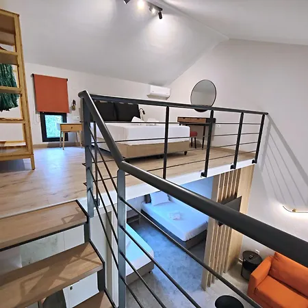 Iv Lofts